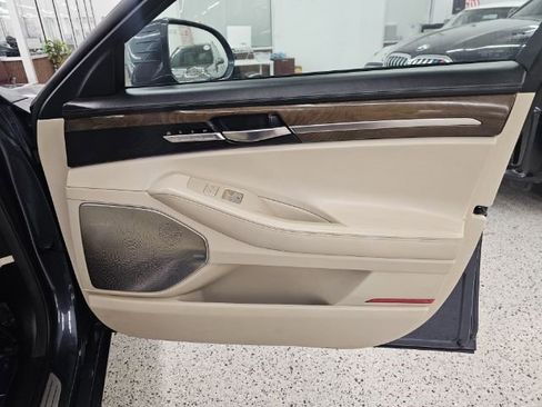 Used 2017 Genesis G90 5.0 Ultimate image 28