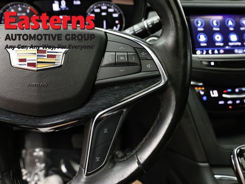 Used 2022 Cadillac XT5 Premium Luxury AWD/4WD image 16