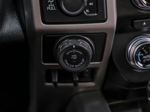 Used 2018 Ford F150 Platinum w/ Equipment Group 701A Luxury AWD/4WD image 32