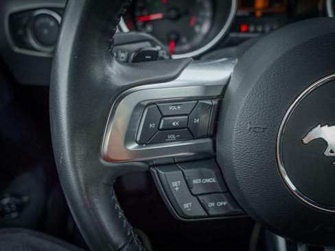 Used 2021 Ford Mustang GT RWD image 46