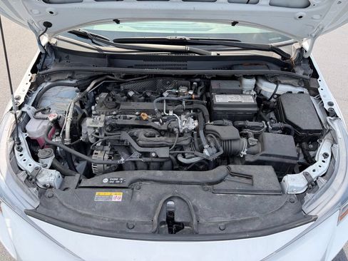 Used 2025 Toyota Corolla LE FWD image 13