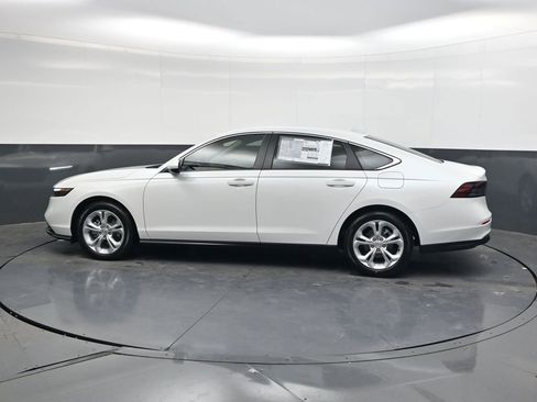 New 2026 Honda Accord LX image 9