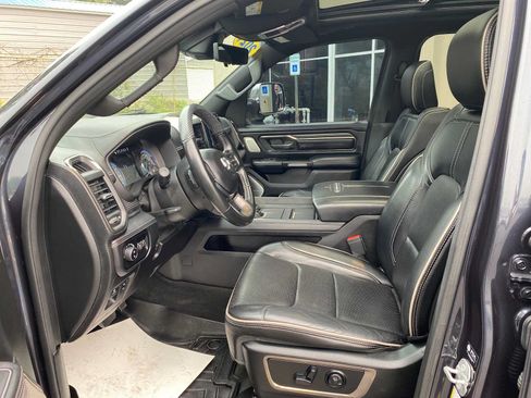 Used 2021 RAM 1500 Limited AWD/4WD image 9