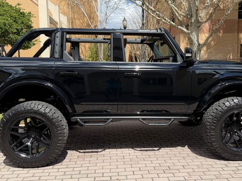 Used 2025 Ford Bronco Outer Banks AWD/4WD image 30