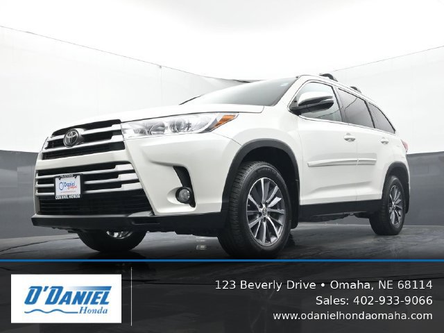 Used 2019 Toyota Highlander XLE w/ Protection Package #3 AWD/4WD image 9