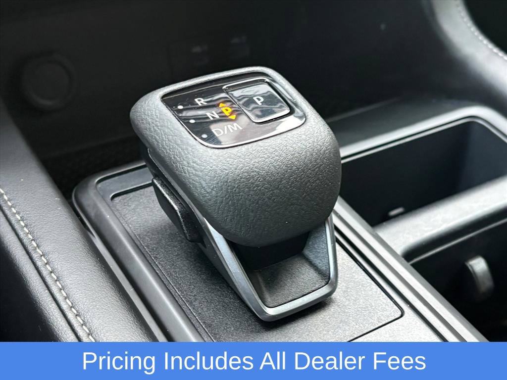 Used 2025 Nissan Pathfinder S AWD/4WD image 25