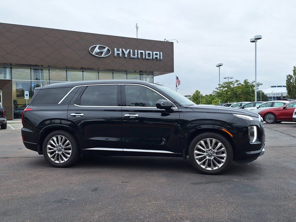 Used 2020 Hyundai Palisade Limited FWD image 2