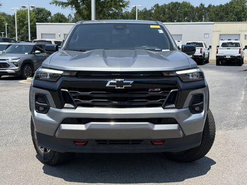Used 2023 Chevrolet Colorado Z71 w/ Z71 Convenience Package 2 AWD/4WD image 6