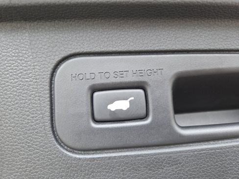 Used 2024 Honda Pilot Touring image 21