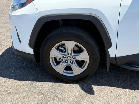 Used 2025 Toyota RAV4 XLE w/ Convenience Package FWD image 6