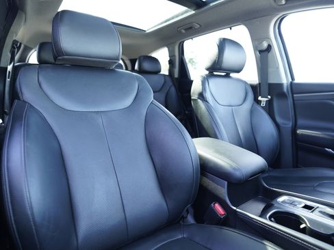 Used 2019 Hyundai Santa Fe Limited FWD image 11