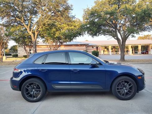 Used 2023 Porsche Macan Turbo AWD/4WD image 2