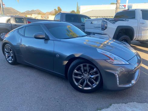 Used 2014 Nissan 370Z Coupe image 5