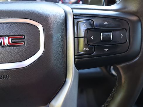 Used 2025 GMC Sierra 1500 SLT w/ SLT Premium Plus Package AWD/4WD image 33