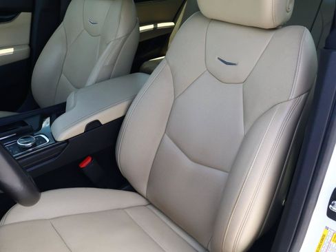 Used 2023 Cadillac CT5 Premium Luxury RWD image 16