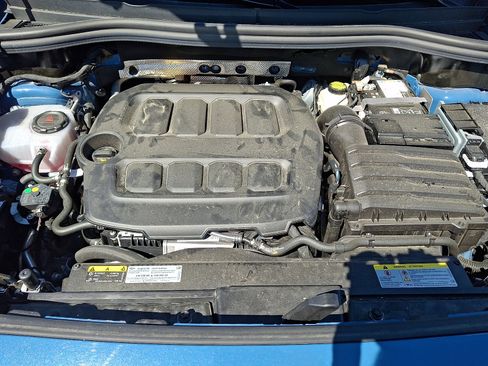 Certified 2025 Volkswagen Tiguan SEL R-Line image 29