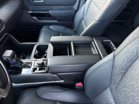 Used 2023 Toyota Tundra Limited image 23