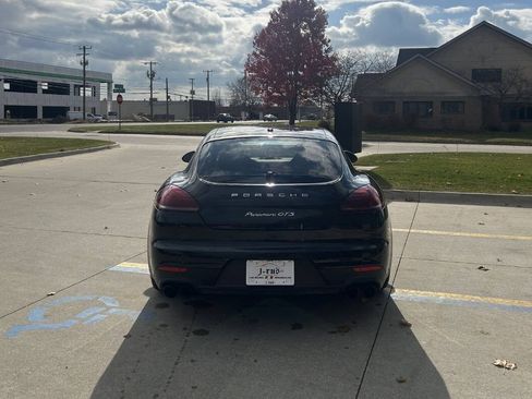 Used 2016 Porsche Panamera GTS image 7