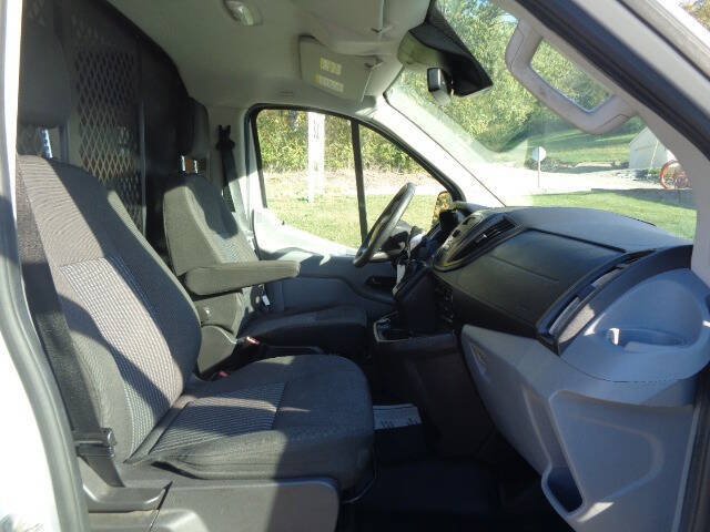 Used 2019 Ford Transit 250 130 Low Roof w/ Exterior Upgrade Package RWD image 22