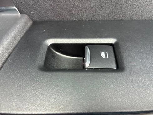 Used 2024 Ford F150 Platinum w/ Equipment Group 702A High AWD/4WD image 28