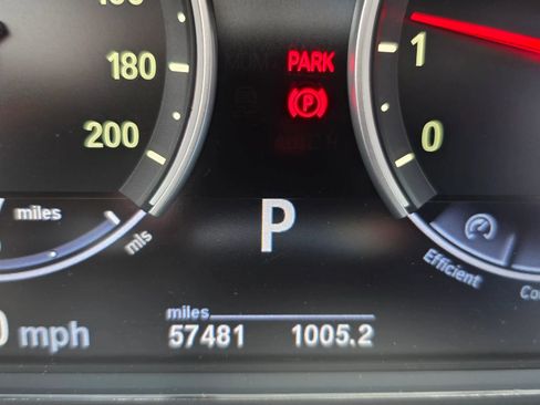 Used 2013 BMW M6 Coupe image 9