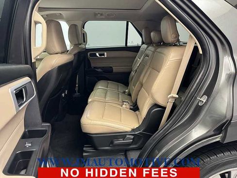 Used 2020 Ford Explorer XLT w/ Equipment Group 202A image 15