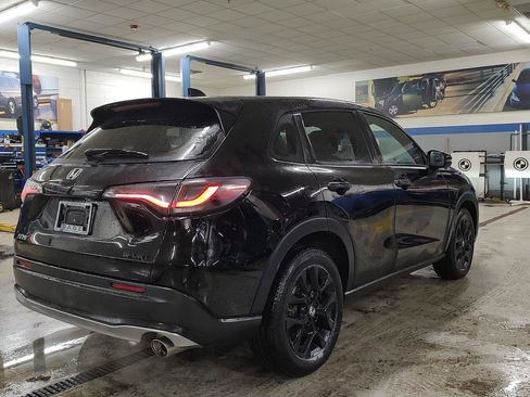 Used 2023 Honda HR-V Sport image 29