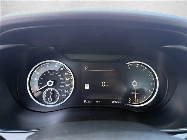 Used 2025 Genesis G70 2.5T RWD image 15