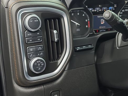 Used 2020 GMC Sierra 1500 AT4 w/ AT4 Premium Package AWD/4WD image 24