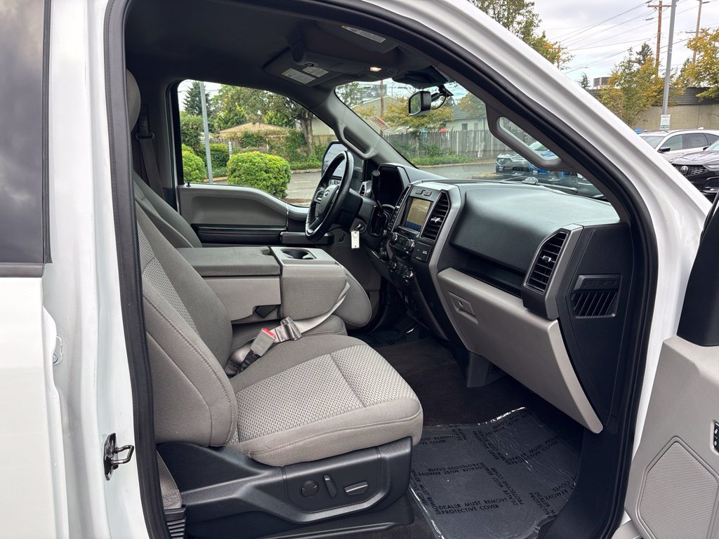 Used 2020 Ford F150 XLT w/ Equipment Group 302A Luxury AWD/4WD image 23