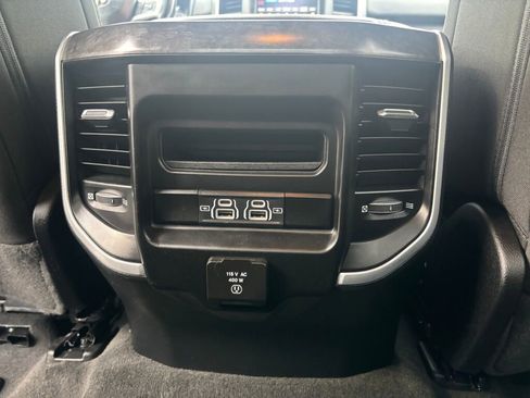 Used 2021 RAM 1500 Big Horn image 16
