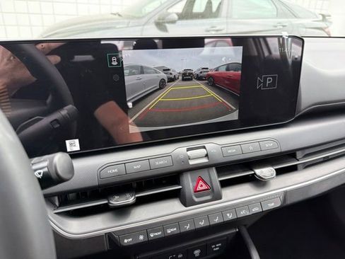 New 2026 Kia K4 FWD image 16