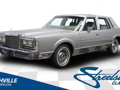 Used 1988 Lincoln Town Car Signature