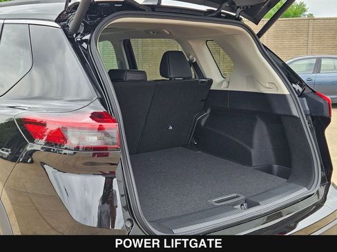 New 2026 Nissan Rogue SV FWD image 28