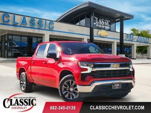 Used 2025 Chevrolet Silverado 1500 LT image 1