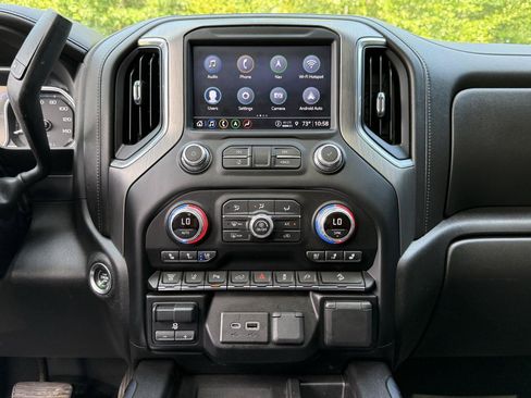 Used 2023 GMC Sierra 2500 Denali w/ Denali Ultimate Package AWD/4WD image 15