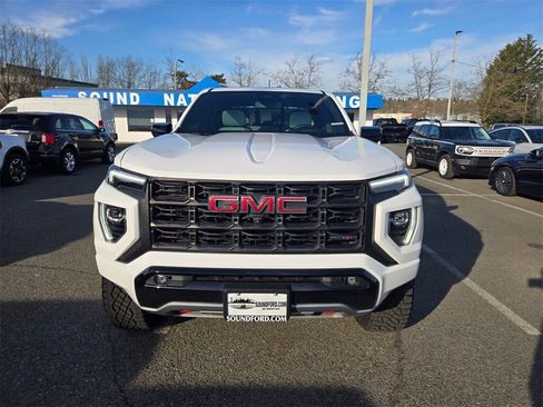 Used 2024 GMC Canyon AT4X image 2