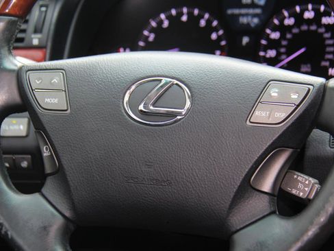 Used 2007 Lexus LS 460 Luxury image 12