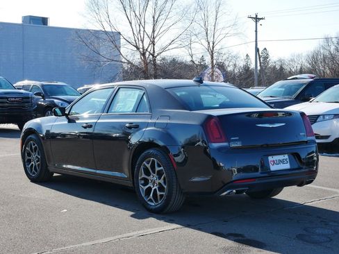 Used 2017 Chrysler 300 S w/ 300S Premium Group image 5