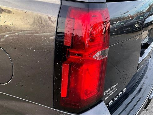 Used 2017 Chevrolet Tahoe LT image 26