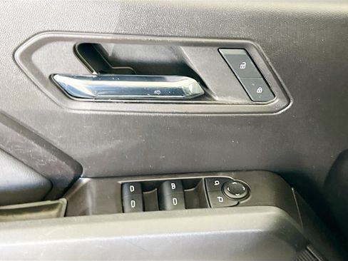 Used 2023 Chevrolet Colorado LT w/ LT Convenience Package image 16