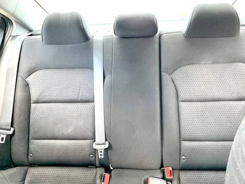 Used 2017 Hyundai Elantra Value Edition FWD image 19