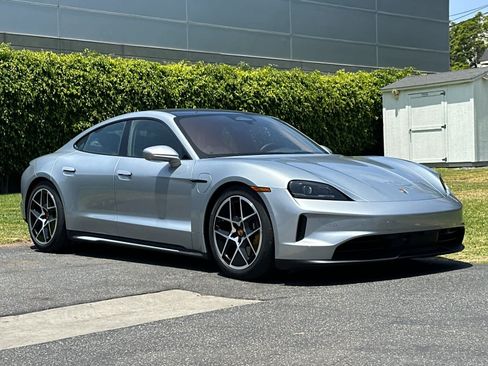New 2026 Porsche Taycan AWD/4WD image 10