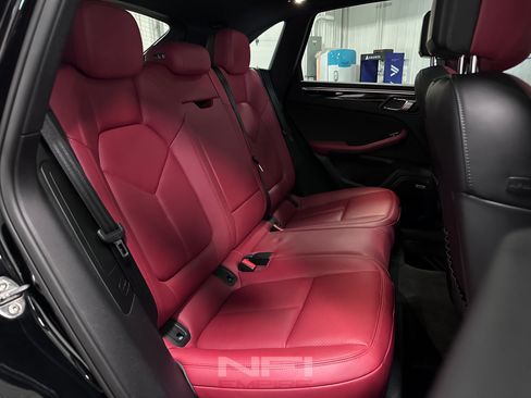 Used 2020 Porsche Macan S AWD/4WD image 42