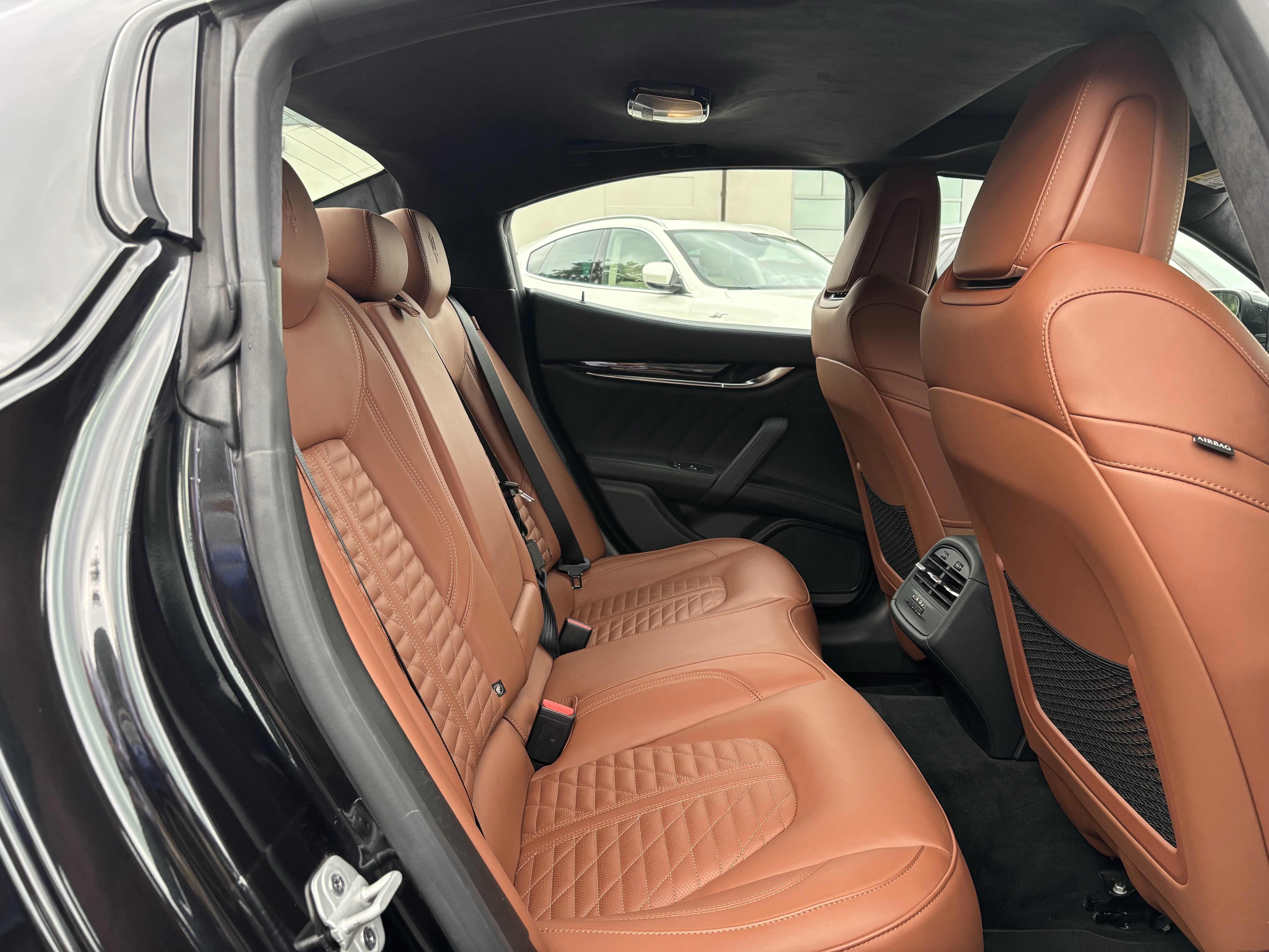 Used 2022 Maserati Ghibli Modena Q4 AWD/4WD image 23