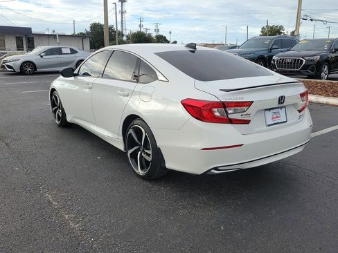 Used 2022 Honda Accord Sport image 4
