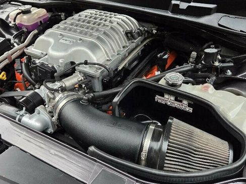 Used 2020 Dodge Challenger SRT Hellcat w/ Plus Package image 32