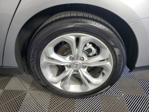 Certified 2024 Honda Accord LX image 30