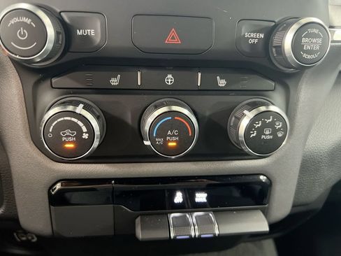 Used 2023 RAM 1500 Big Horn AWD/4WD image 16