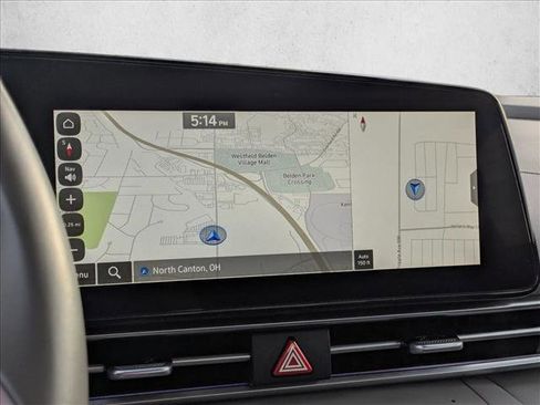 Used 2025 Hyundai Elantra SEL image 14